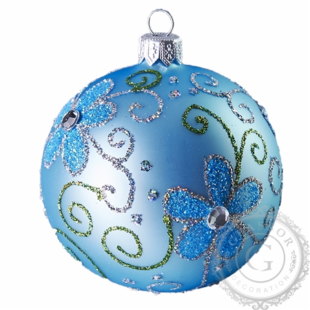 Boule de Noël bleue avec fleurs