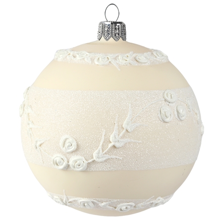 Boule de Noël de couleur creme avec des fleurs