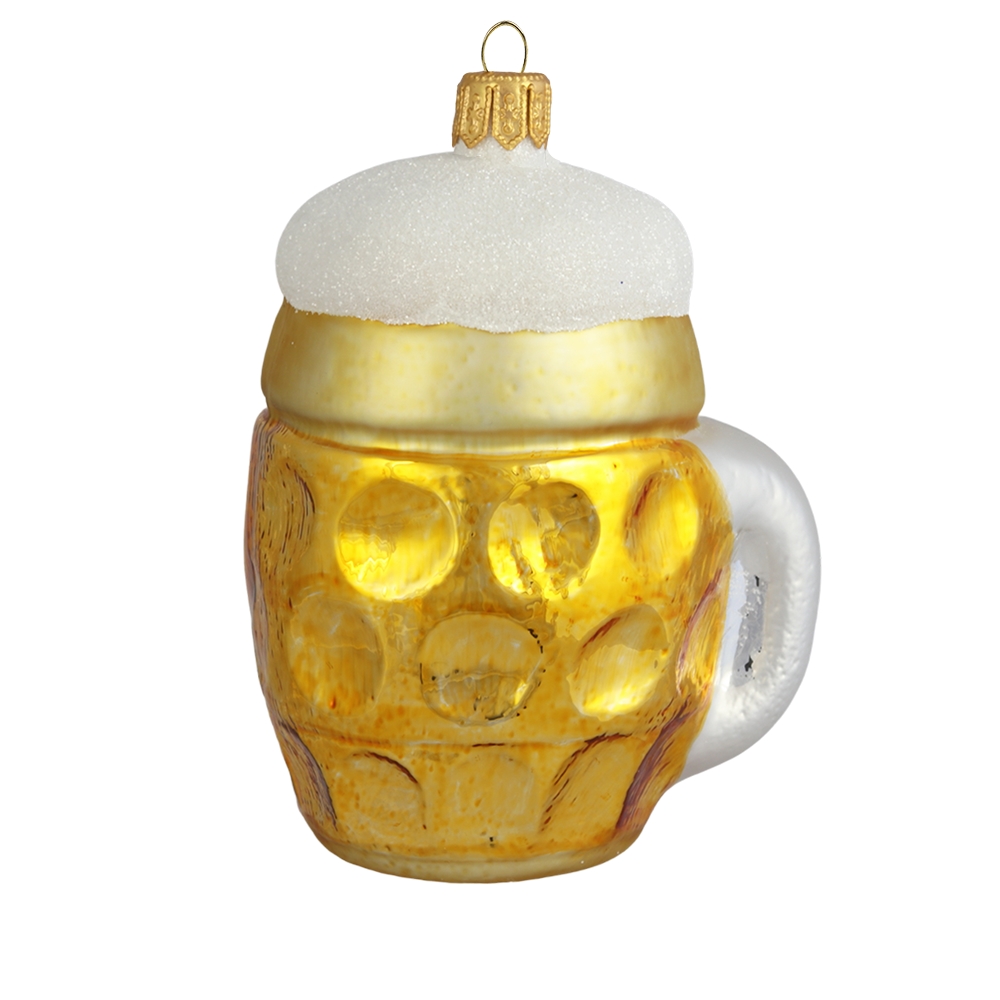 Pinte de bière dorée en verre