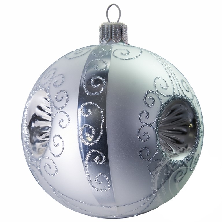 Boule de Noël argentée percée