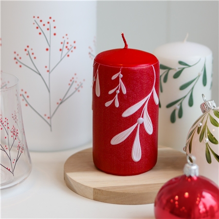 Bougie rouge à décor de gui