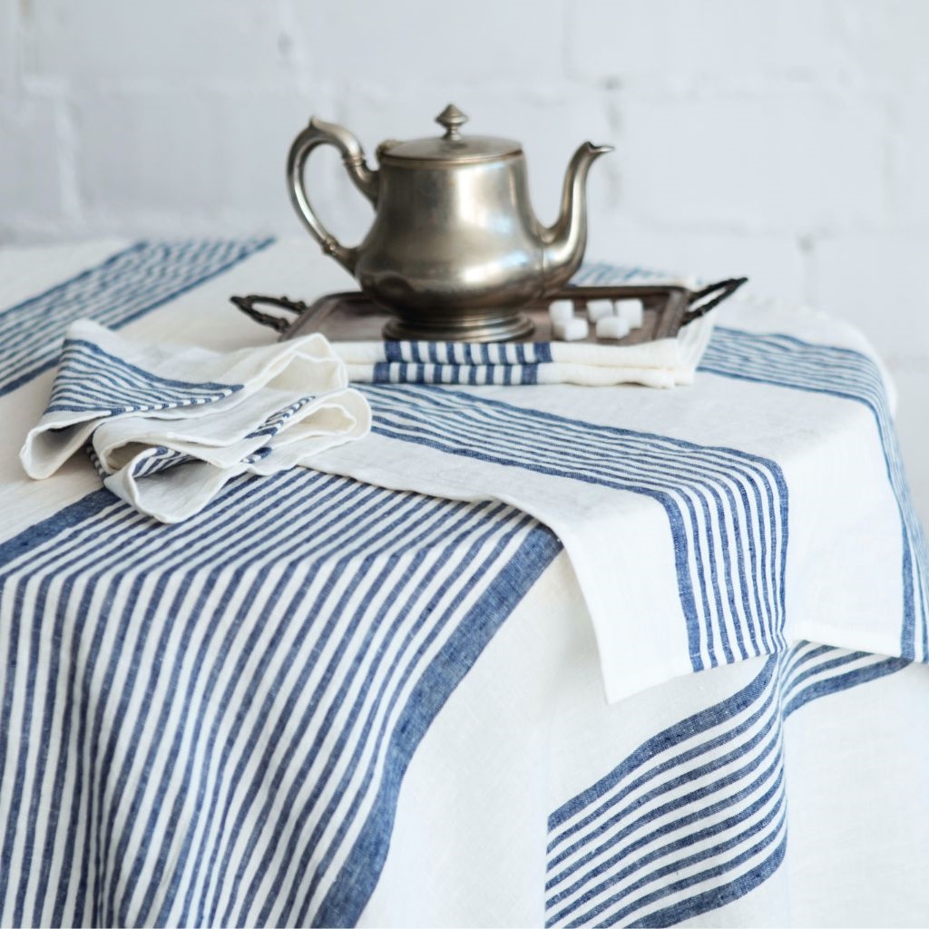Nappe en lin rayé