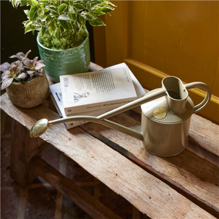 Pot de fleurs vert clair 1l