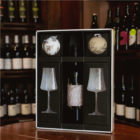 Ensemble de luxe avec vin décanté et verre de la collection Let it Slow