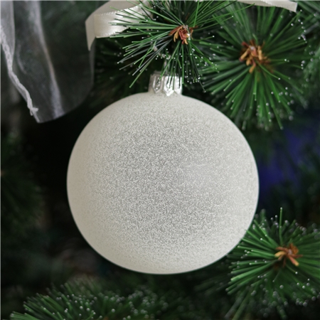 Boule de Noël en verre avec effet de neige