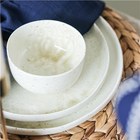 Assiette à crème structurée avec glaçure fine 22cm