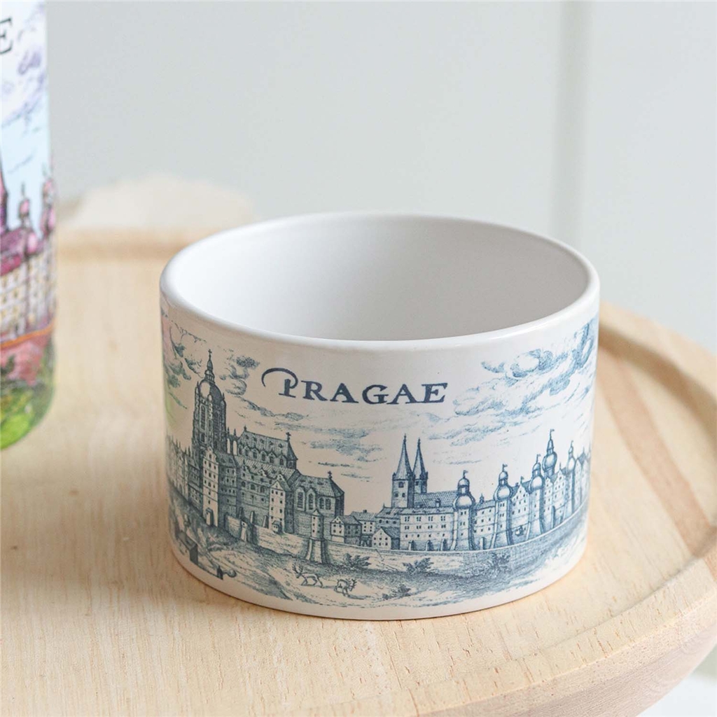Tasse gravée du château de Prague